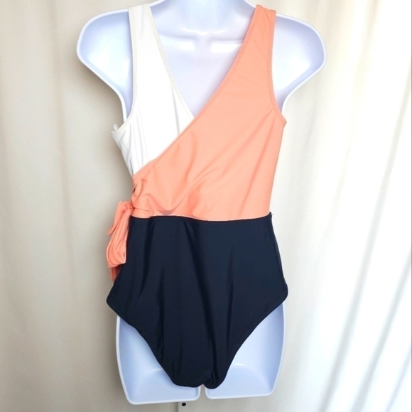 63.🆕Med Cupshe Color Block Side Tie One Piece Swimsuit NWOT - Picture 2 of 3
